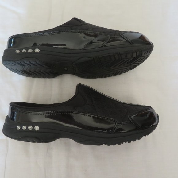 EASY SPIRIT TRAVEL TIME - LEATHER QUILTED SLIP ON MULE CLOGS - Picture 2 of 6